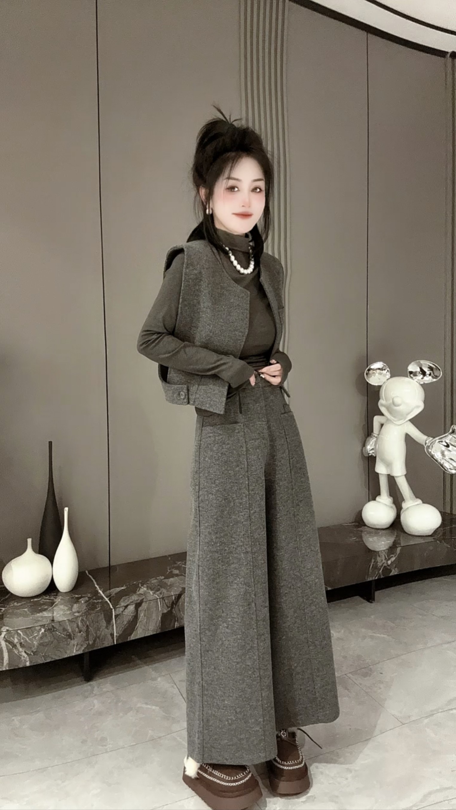 欧货高级感时尚洋气毛尼马甲外套打底衫阔腿裤2026早春新款三件套,女装/女士精品,时尚套装,淘宝优惠券,粉丝福利购,淘宝优惠卷