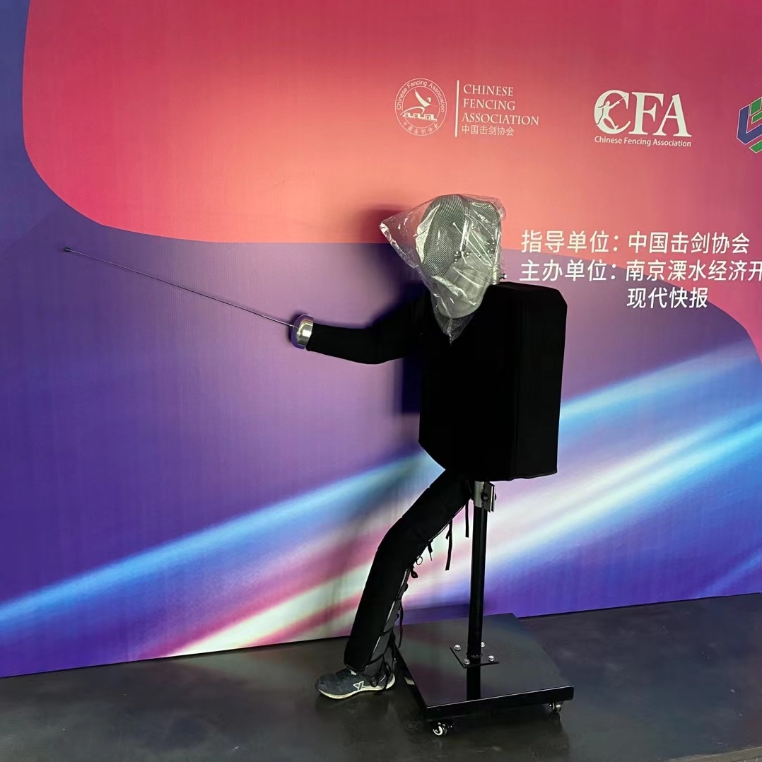 击剑器材靶人居家练习坚固万向轮