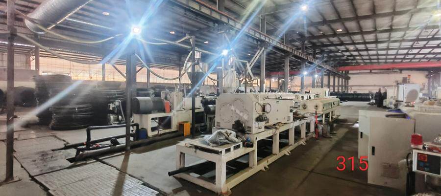 4月9日绵阳市塑料制品公司三层共挤双螺杆高速挤出生产线，规格型号110-315,1条网络拍卖公告