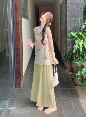 浅绿色温柔系新中式套装女2026初夏新款漂亮绣花背心阔腿裤两件套