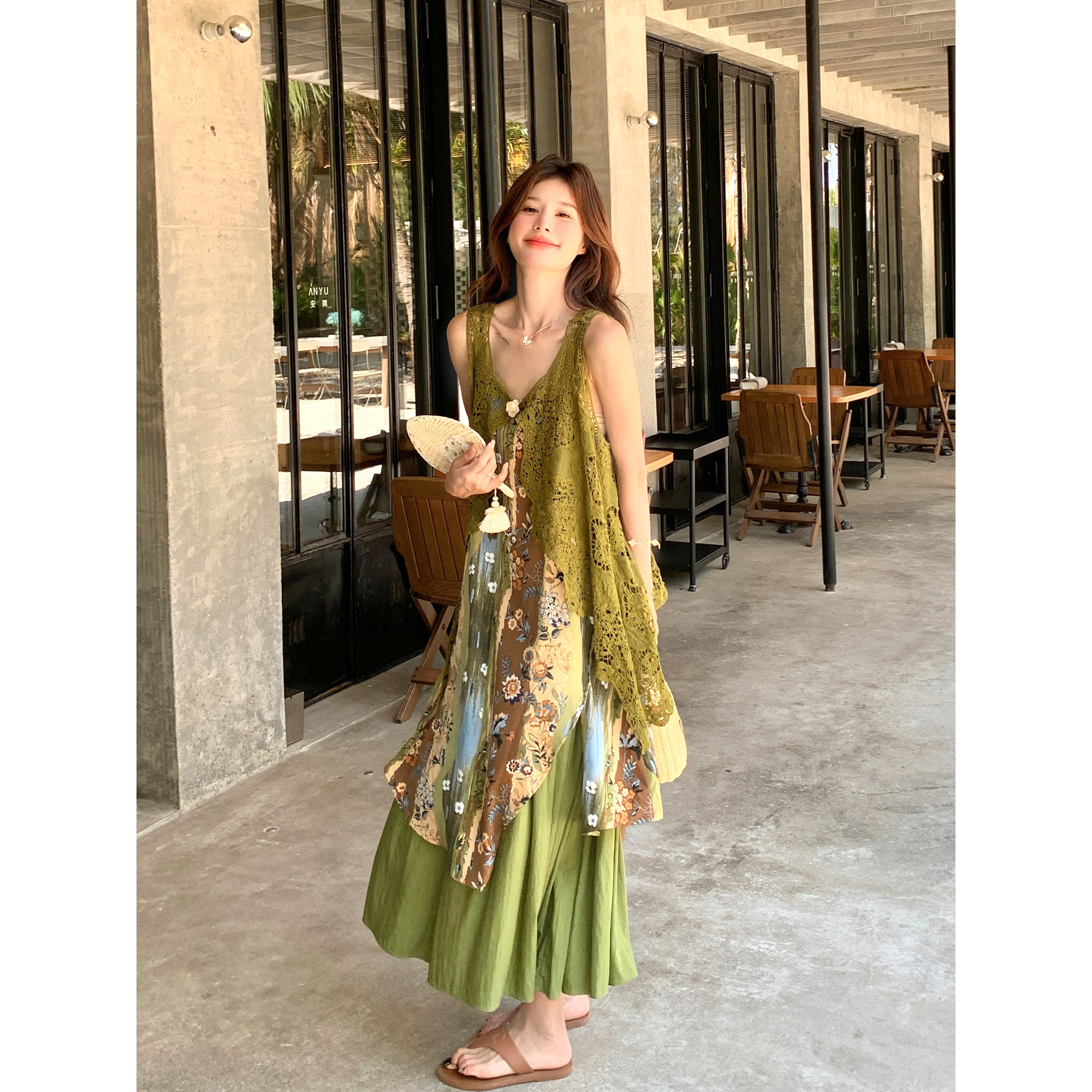 海边度假油画吊带连衣裙套装女夏季新款超火巨好看沙滩长裙两件套