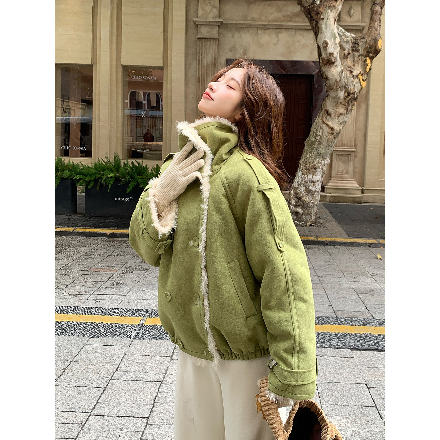 绿色复古羊羔毛外套女小个子2025冬新款韩版加厚减龄皮毛一体棉袄