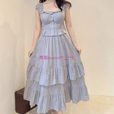 方领花边衬衫上衣+蕾丝刺绣半裙