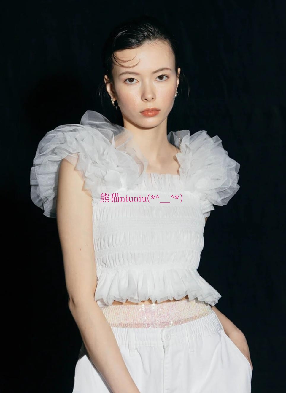 薄纱褶皱泡泡袖甜美短款雪纺上衣