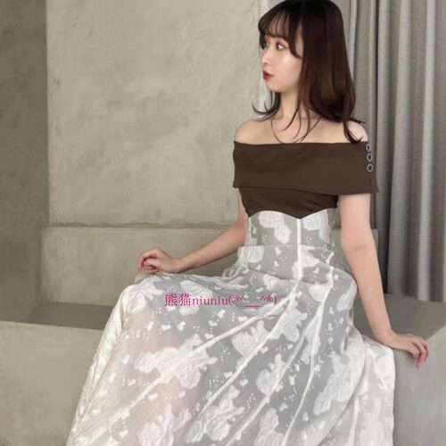 原厂D推荐！甜美贵牌~D家 一字肩翻领针织拼接刺绣提花收腰连衣裙