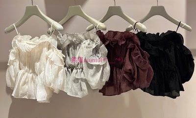 泡泡袖一字领露肩荷叶边提花衬衫