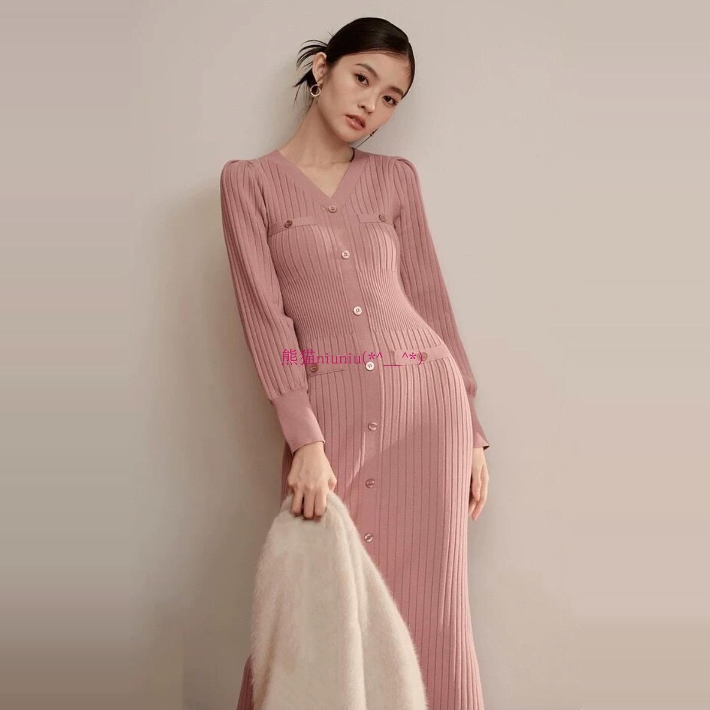 甜美V领泡泡袖鱼尾针织连衣裙