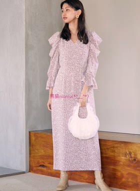 她在丛中笑！单穿好看~独+纯圆 S家 V领碎花收腰连衣裙
