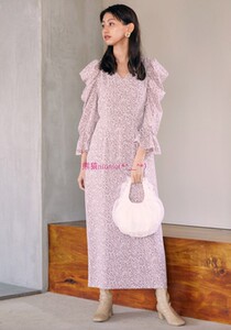 她在丛中笑！单穿好看~独+纯圆 S家 V领碎花收腰连衣裙