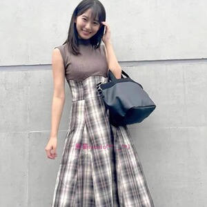 优雅气质！纯元贵牌~D家 圆领无袖修身格纹拼接连衣裙 0224403012