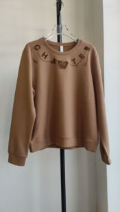 衣之庄园正品断码亏清春装 圆领镂空刺绣串珠工艺休闲套头卫衣女