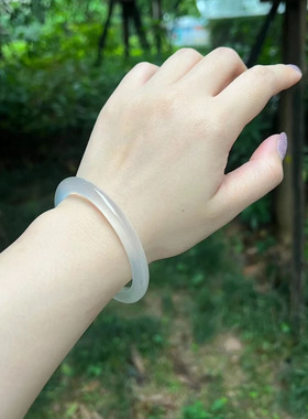 天然独龙玉冰种细条翡翠色圆条镯子高冰雪花白月光手镯美人条正品