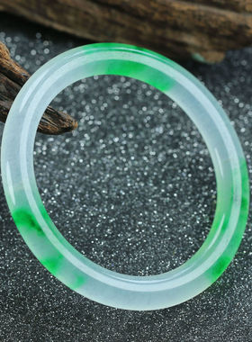 天然独龙玉高冰飘花玉镯