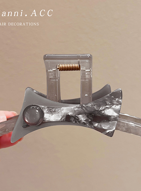 法式醋酸银闪百搭字母抓夹高级质感盘发鲨鱼夹后脑勺发夹发饰发卡