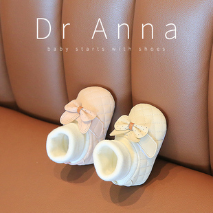 软底加绒保暖婴幼儿鞋 女宝宝袜鞋 子 步前鞋 秋冬0一6月新生婴儿棉鞋