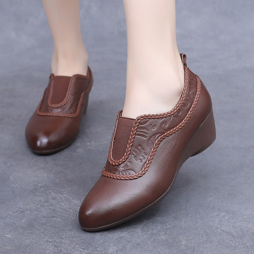 玲峰大码真皮女鞋柔软舒适透气