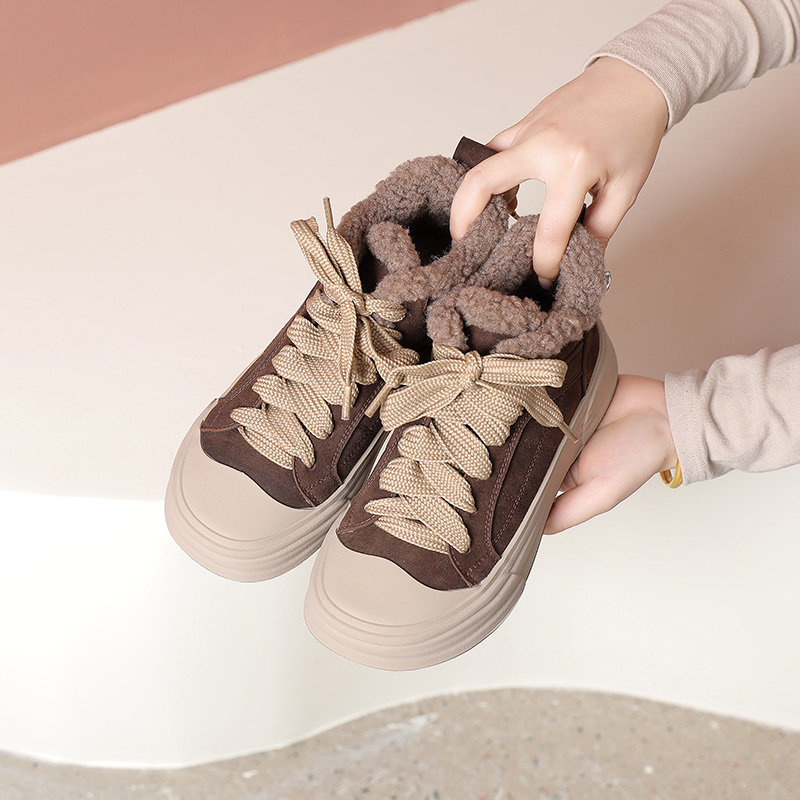 玲峰大码真皮女鞋柔软舒适保暖