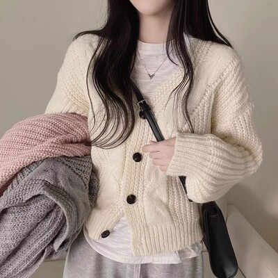 100%纯山羊绒开衫女短款