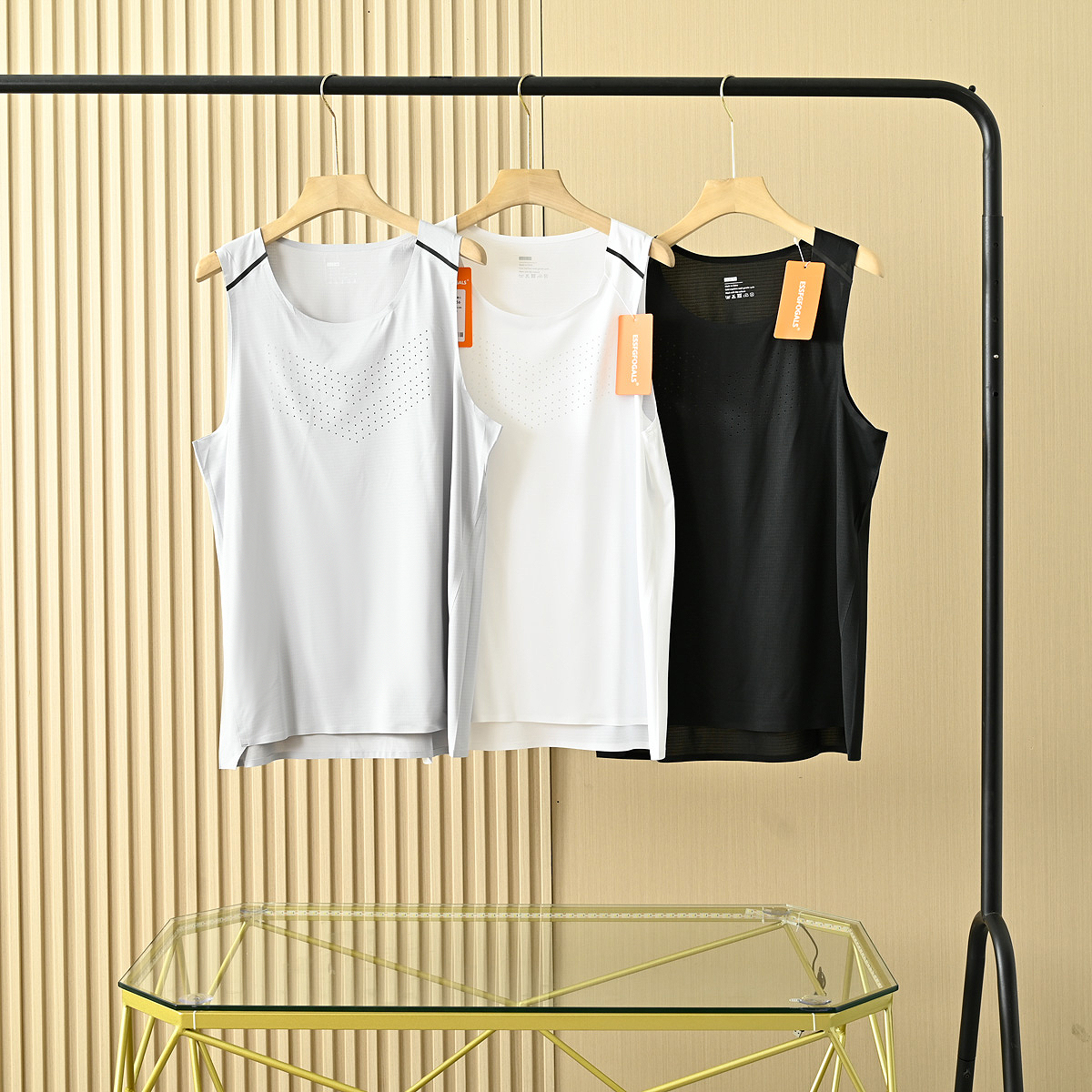 裸感无痕双面异纹疏孔透气背心潮