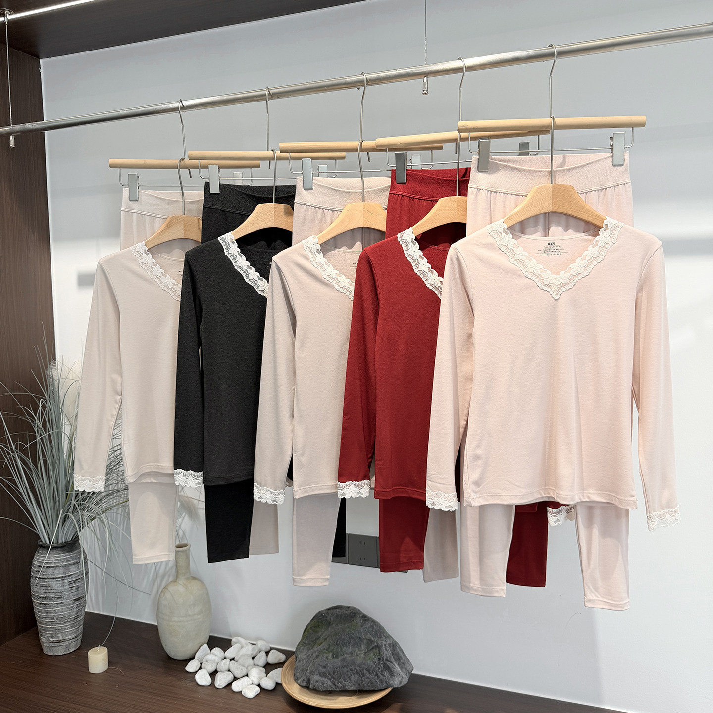 简约蕾丝领！上身服帖有型！秋冬新品女保暖内衣套装修身秋衣秋裤