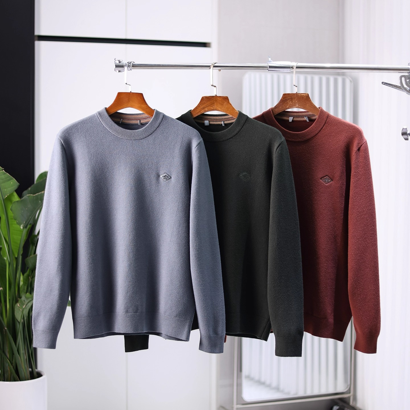 莫代尔绵羊毛软糯亲肤保暖针织衫