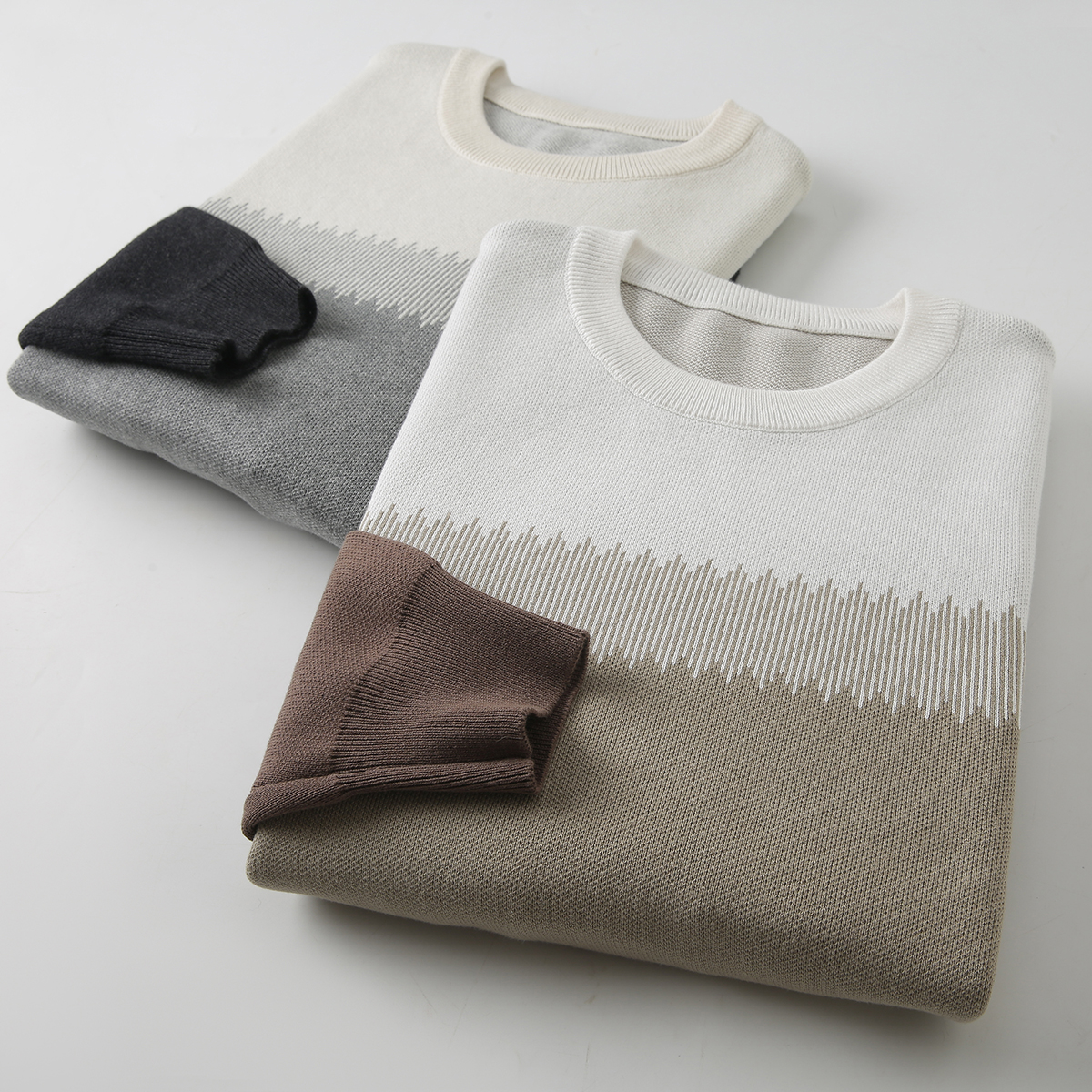 复古潮流渐变撞色提花保暖针织衫