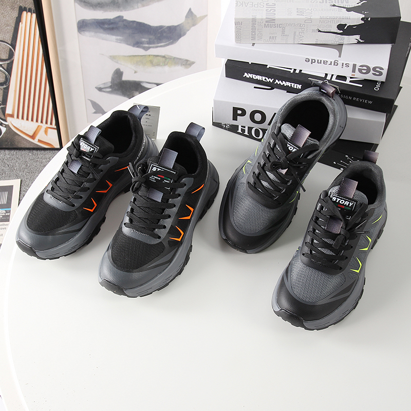 户外防滑橡胶底徒步运动登山鞋潮