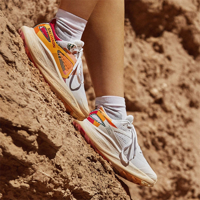 Salomon萨洛蒙轻质缓震跑步鞋