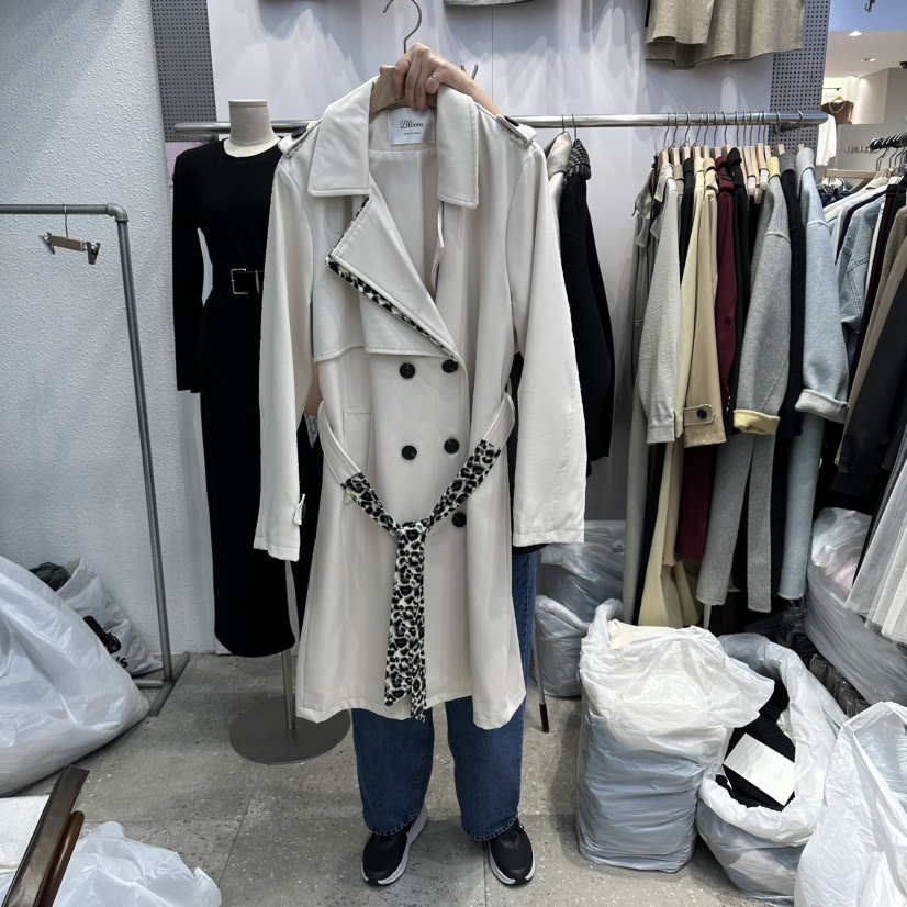 BLOOM-Q东大门㊣实拍女装新品热卖长款风衣含腰带拼色长款