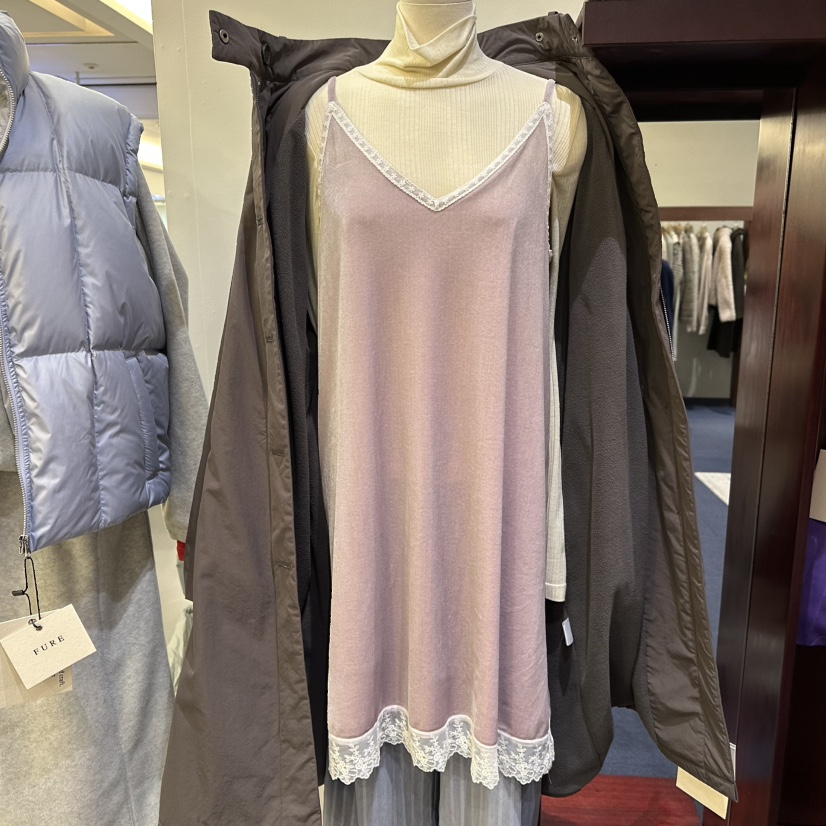 FURE韩国代购㊣女装新品时尚热卖休闲推荐连衣裙天鹅绒蕾丝