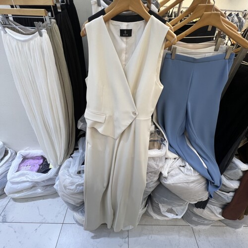 SANS㊣东大门代购女士新品人气真品时尚职业休闲连体裤V领深V