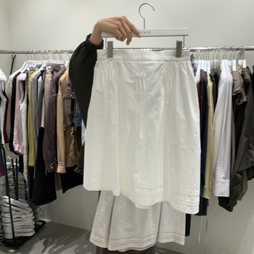 VENIR-A韩国代购㊣女士新品真品时尚人气推荐半身裙中短裙