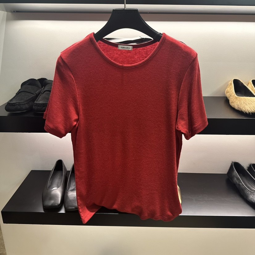 FEBRUARY 11韩国代购㊣女士新款25秋冬休闲人气热卖T恤羊毛