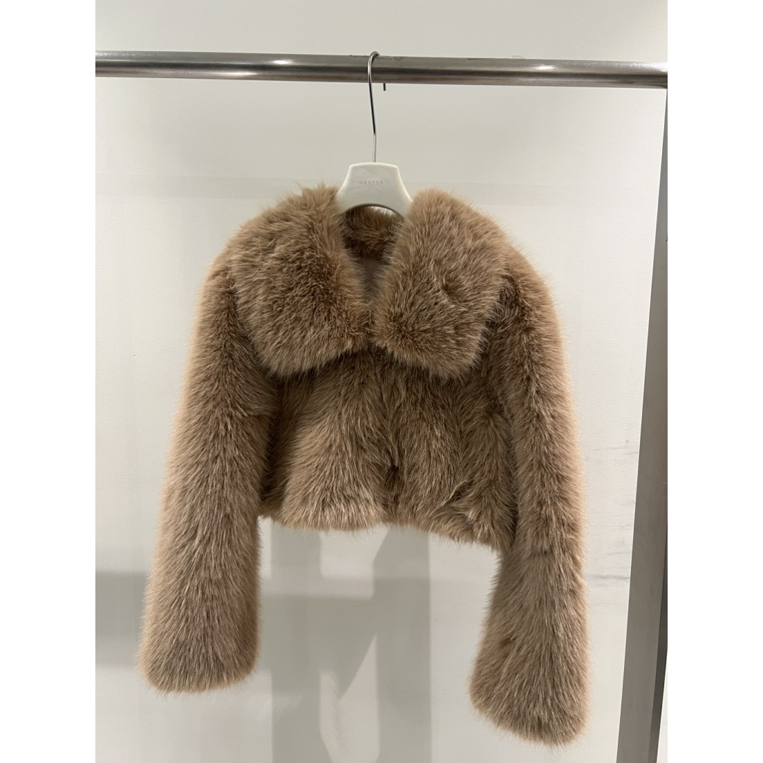 MENTOR东大门㊣直邮女装新款休闲热卖真品短款大衣生态毛毛皮