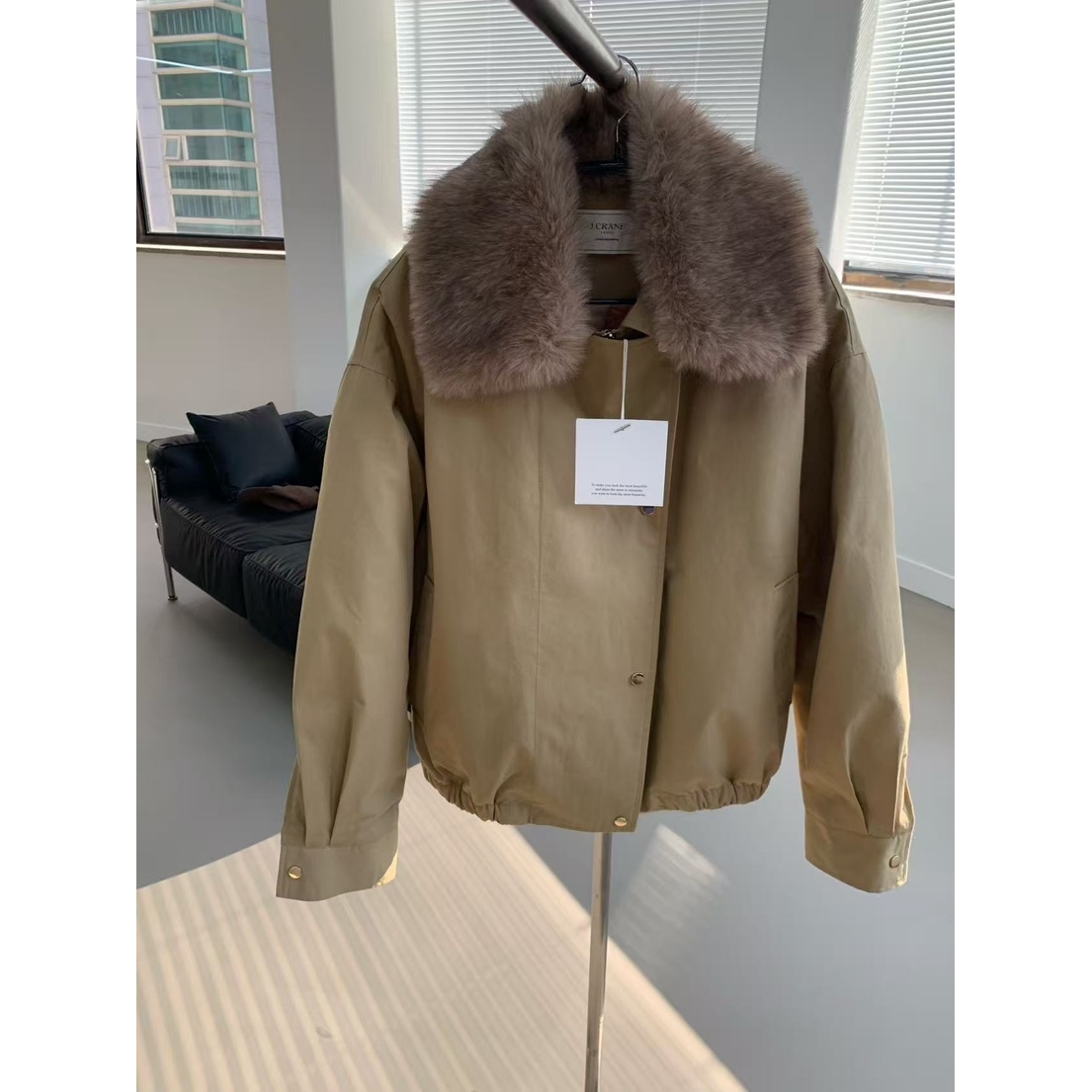 J CRANE韩国代购㊣女装新款真品时尚夹克毛领可拆可拆卸浣熊