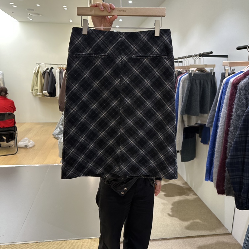 VEGETABLE韩国代购㊣女装新品25秋冬休闲推荐人气半身裙中短裙