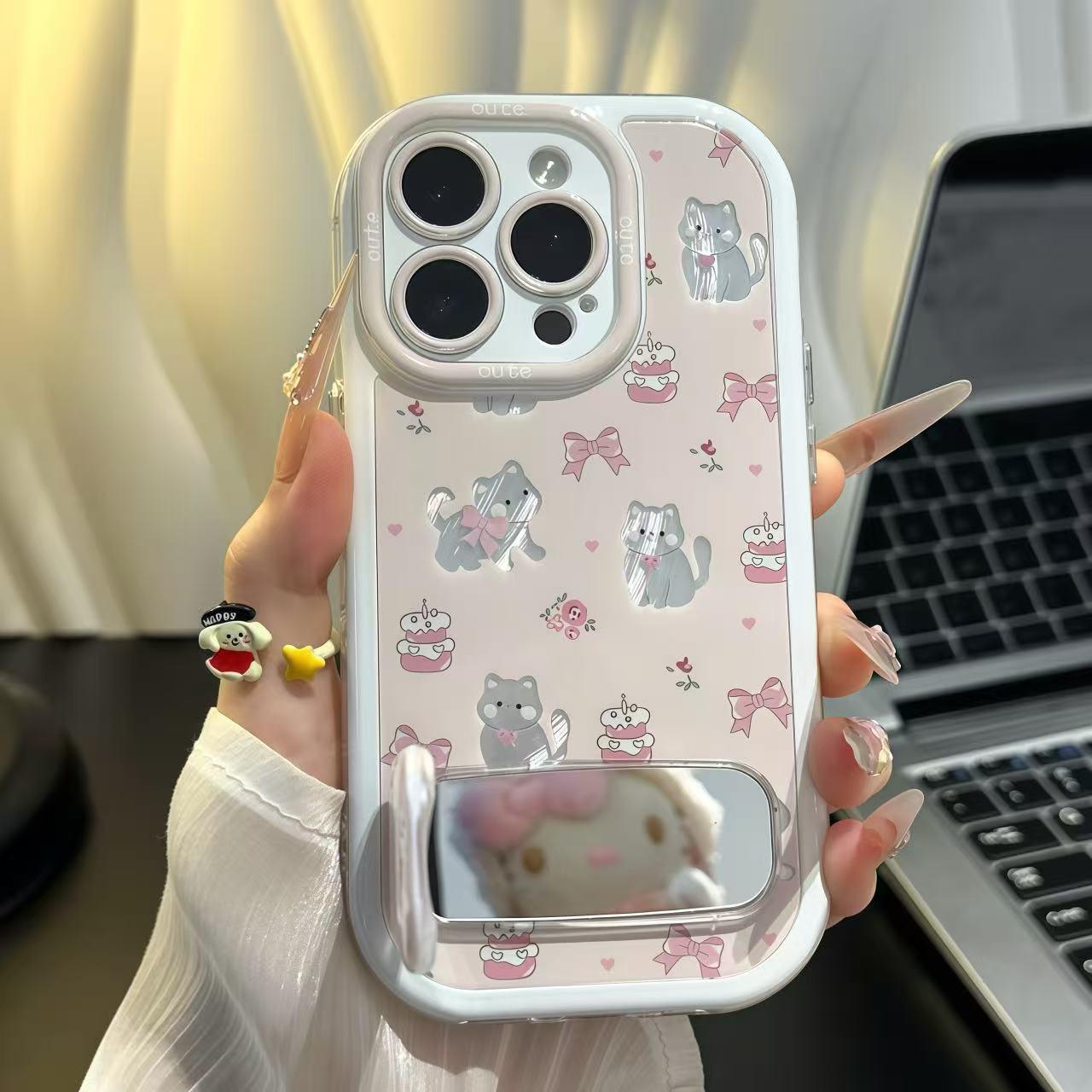 苹果17/16可爱猫咪羽纱手机壳