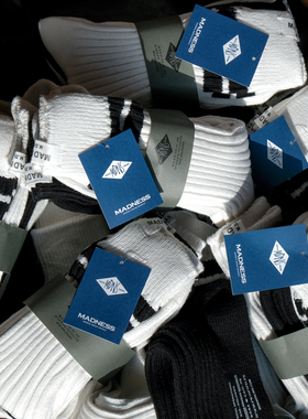 MADNESS简约复古纯色男袜休闲棉袜子精梳棉三色机车靴福音三双装