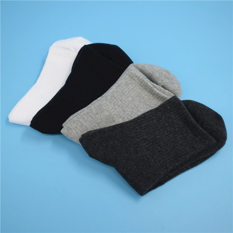 无骨缝头运动袜子男纯棉防臭休闲短袜跑步打球健身中筒袜黑白基础