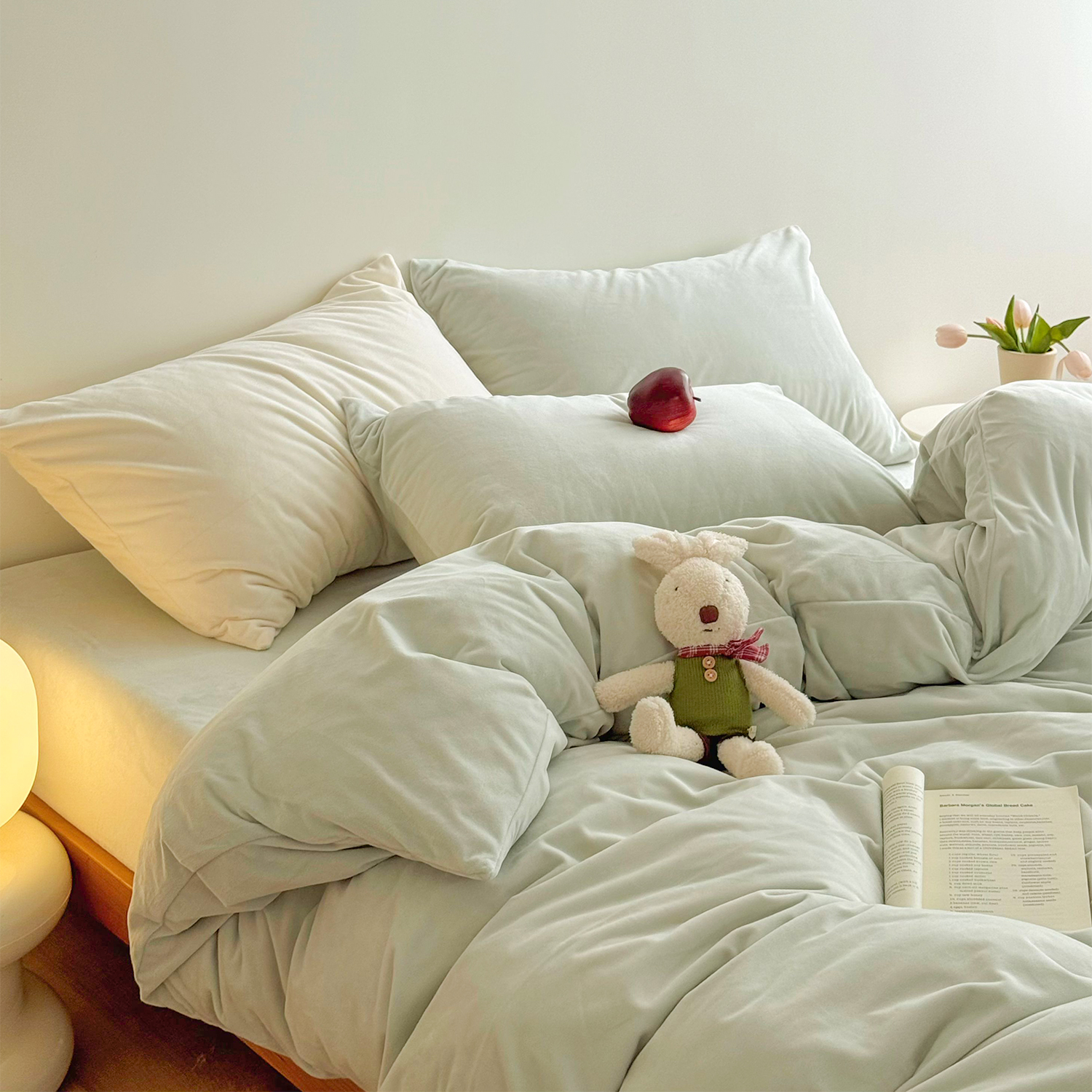 简约纯色秋冬软糯牛奶绒床上用品