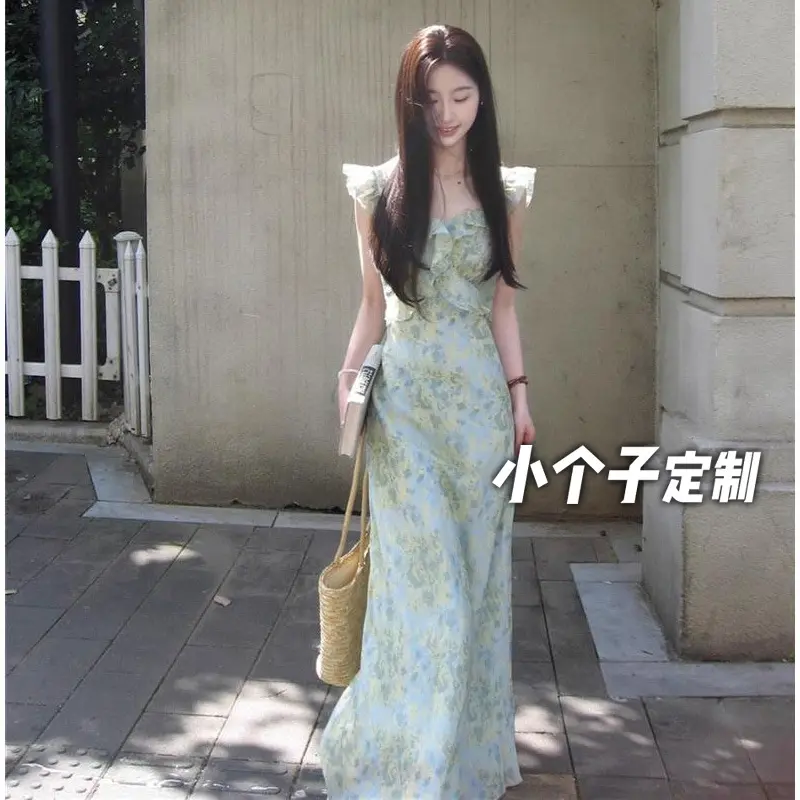 150小矮个子复古碎花小飞袖连衣裙女夏季法式显瘦收腰度假风a字裙
