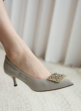 壹家shoes055012羊皮5cm经典钻扣款单鞋女2025新款夏细跟高跟鞋