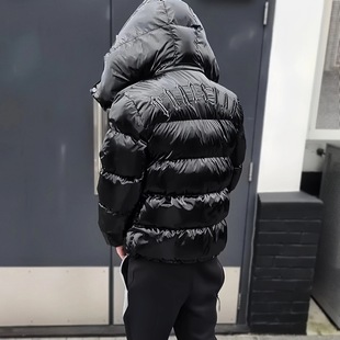 Trapstar冬季新款美潮休闲保暖亮面PU皮帽子可拆卸加厚棉服外套男