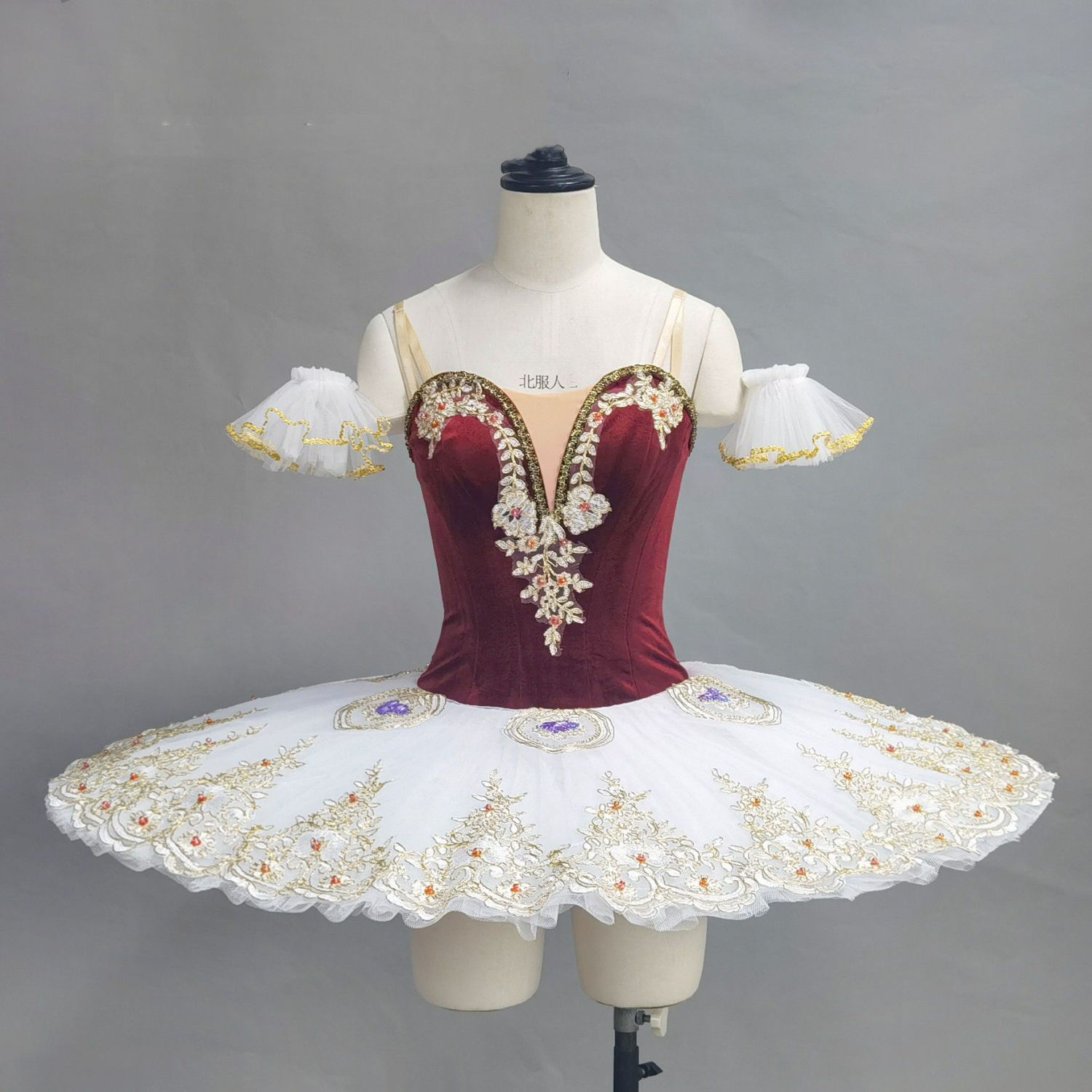 酒红色芭蕾舞TU裙堂吉诃