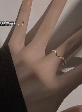 个性戒指简约指环闪钻韩版食指戒小众礼物V形设计感潮轻奢开口