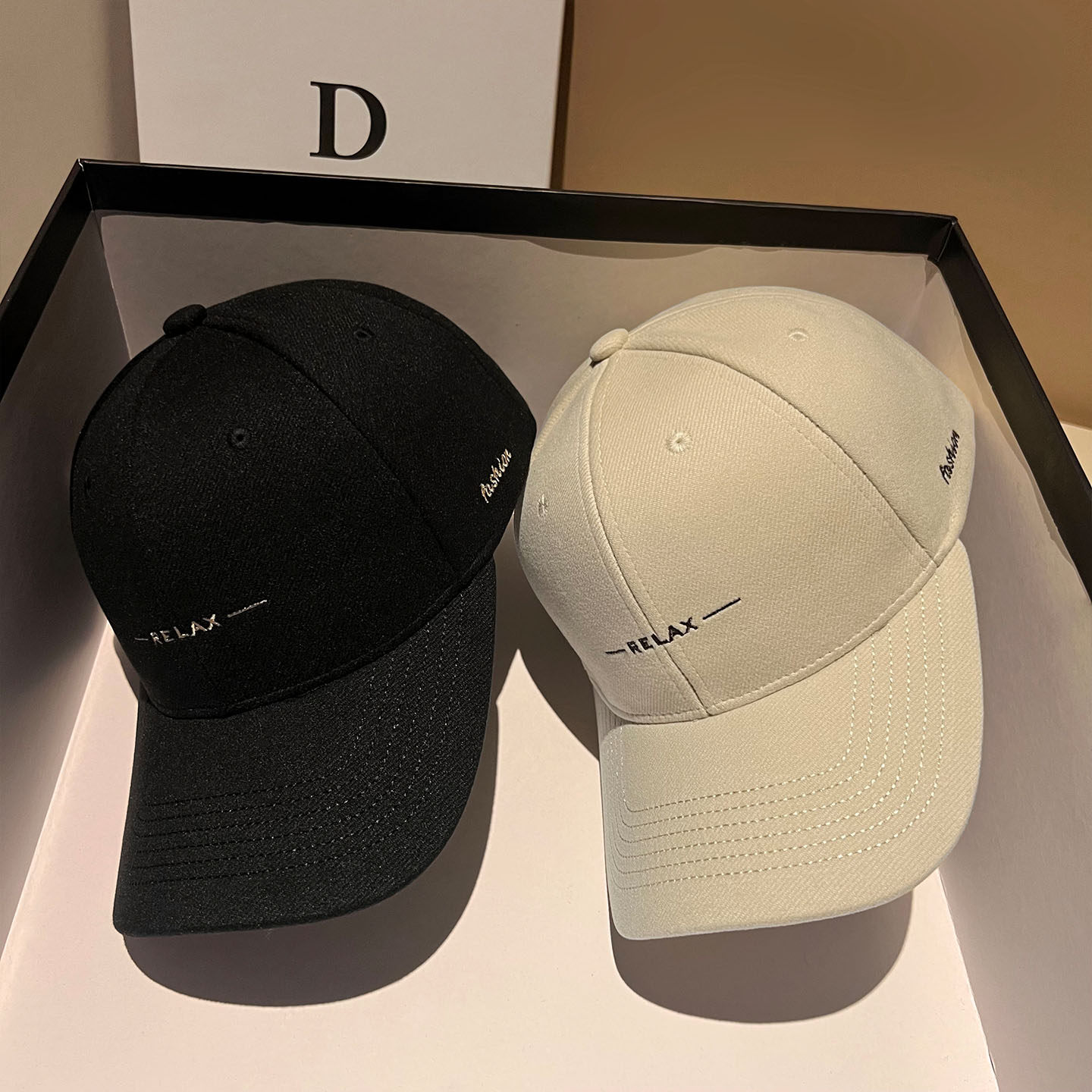 字母刺绣百搭毛呢棒球帽秋冬保暖时尚男女同款遮阳鸭舌帽显脸小