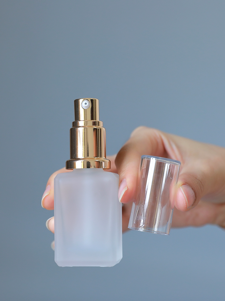 适用于雅诗DW粉底液分装瓶化妆品玻璃瓶便携旅行带按压泵替换空瓶