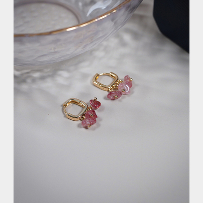 三颗草莓晶方形耳扣甜美少女耳环