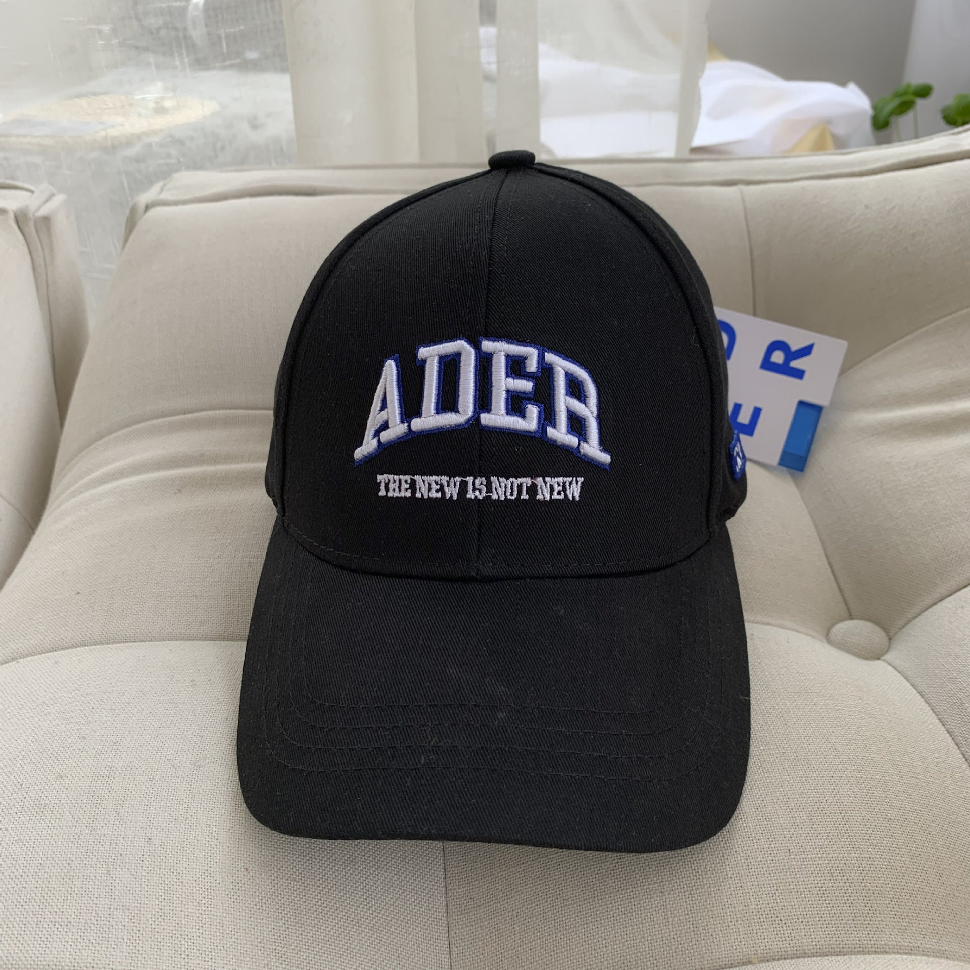 ader夏季新款学院风刺绣硬顶磁扣男女款棒球帽百搭可调节鸭舌帽子