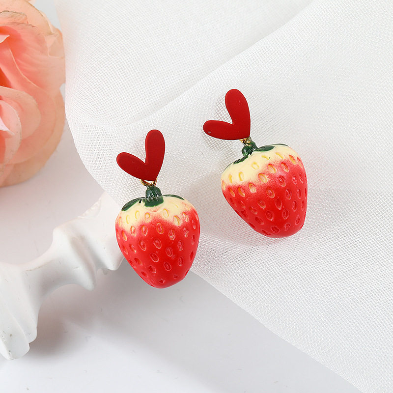 s925银草莓耳钉少女韩国可爱甜美耳坠夏天小清新耳环个性创意耳饰